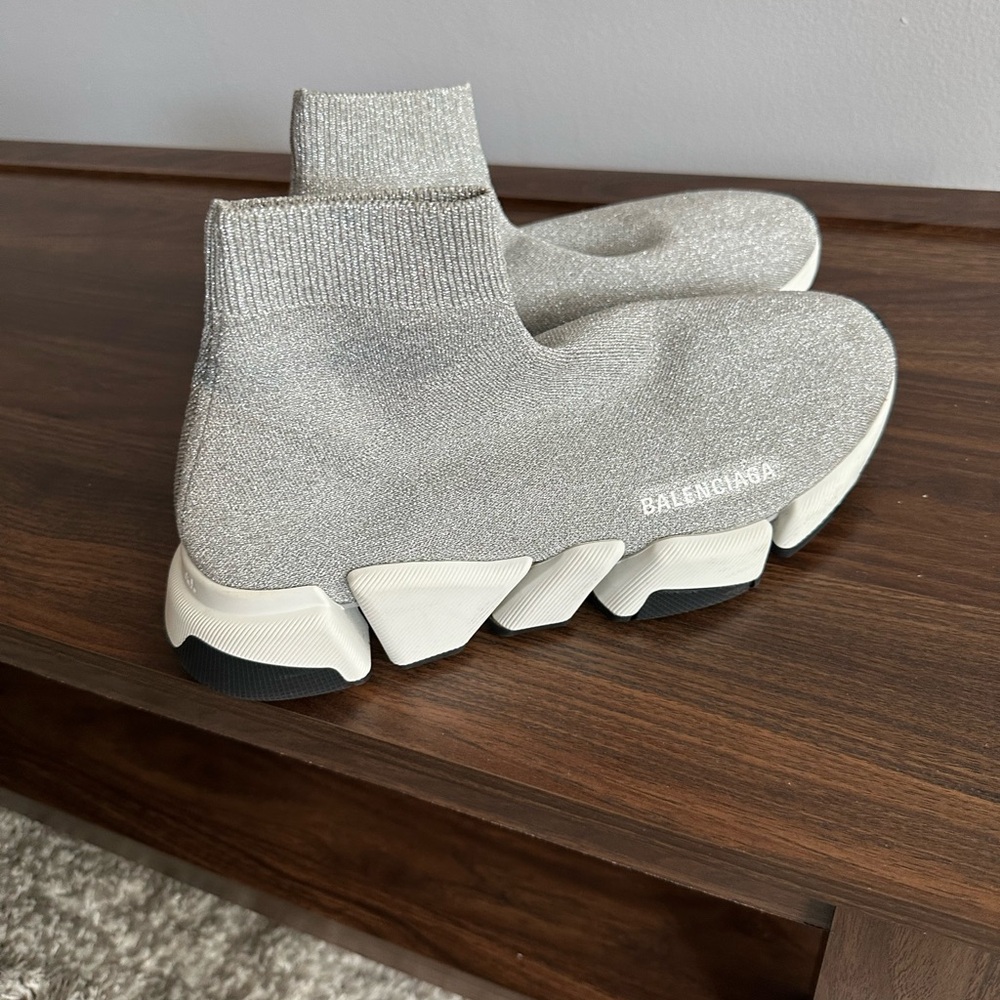 Balencienga shoe wore it once.. - Picture 10 of 12